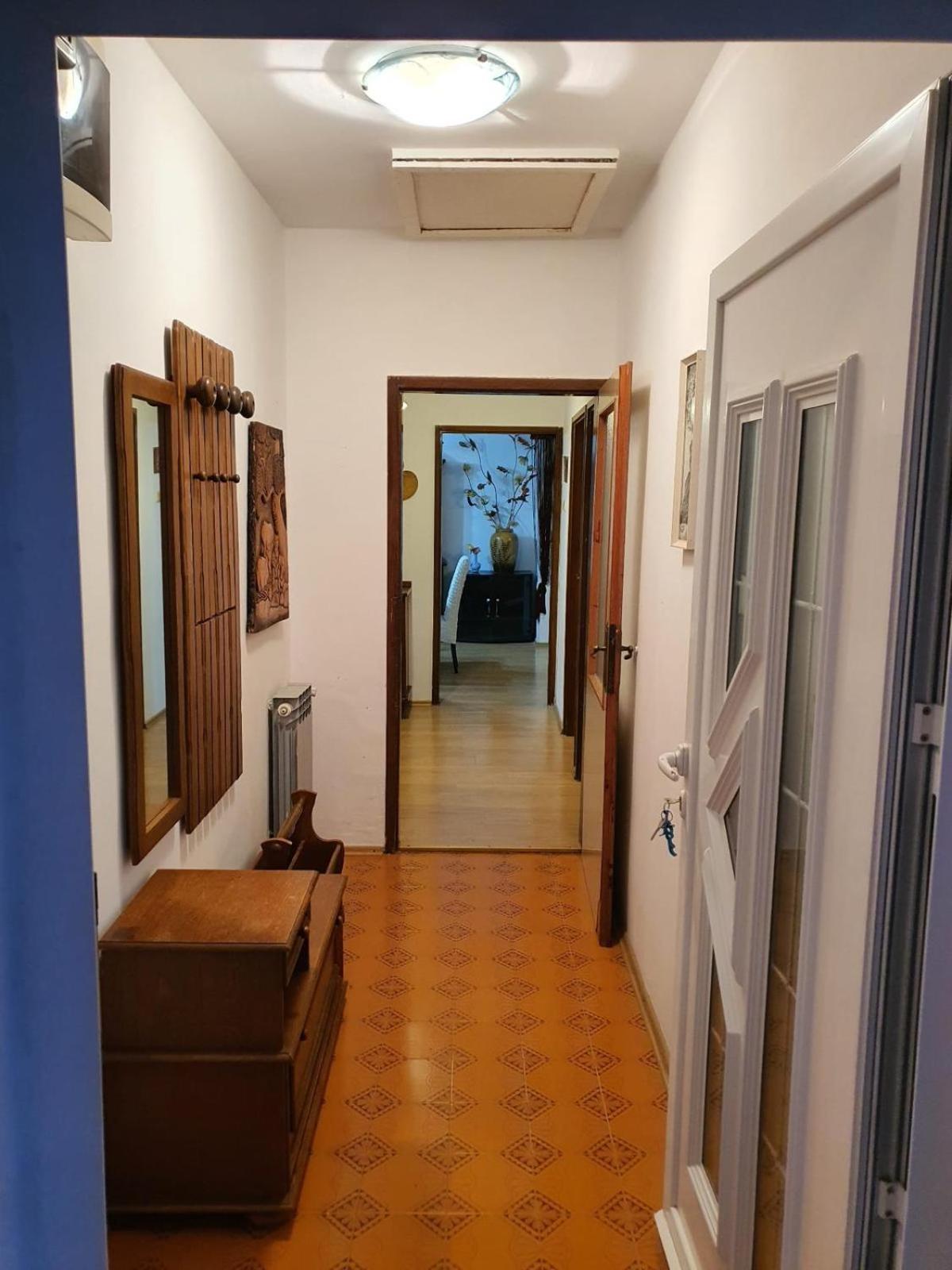 Hereditas Apartment *